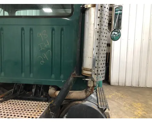 International 8100 Exhaust Assembly