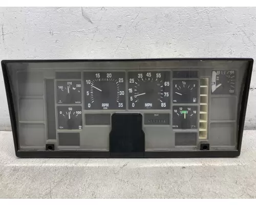 International 8100 Instrument Cluster