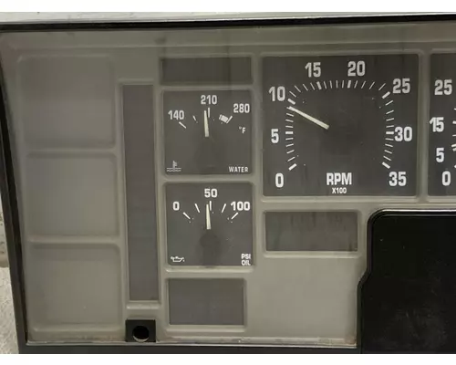 International 8100 Instrument Cluster