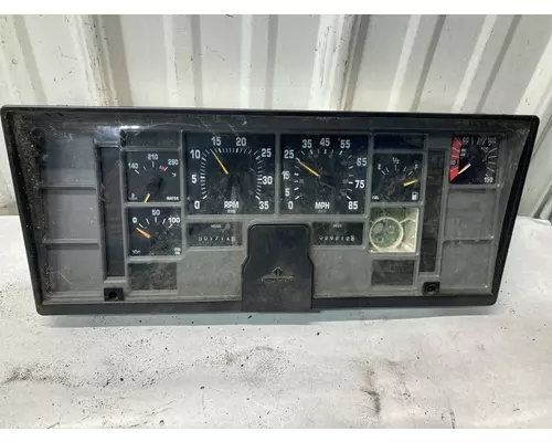 International 8100 Instrument Cluster