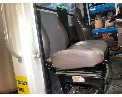 Seat, Front International 8100 Vander Haags Inc Sf
