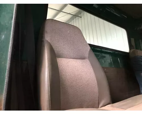 International 8100 Seat (non-Suspension)