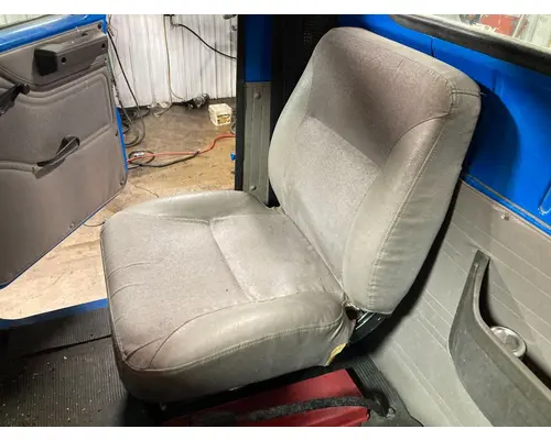Seat, Front International 8100 Vander Haags Inc Dm