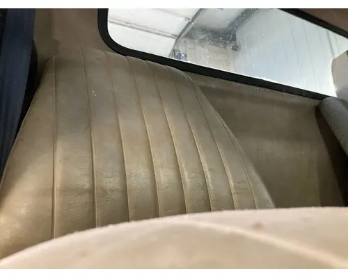 Seat, Front International 8100 Vander Haags Inc WM