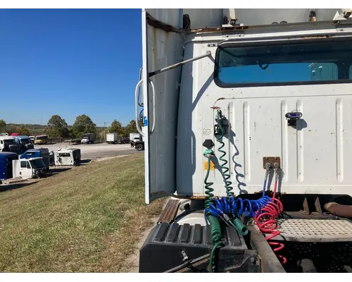 International 8100 Sleeper Fairing