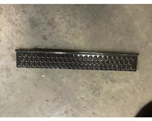 Step INTERNATIONAL 8100 Marshfield Transportation Products