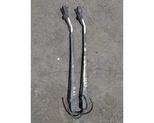 Windshield Wiper Arm INTERNATIONAL 8100 Truck Salvage International Inc