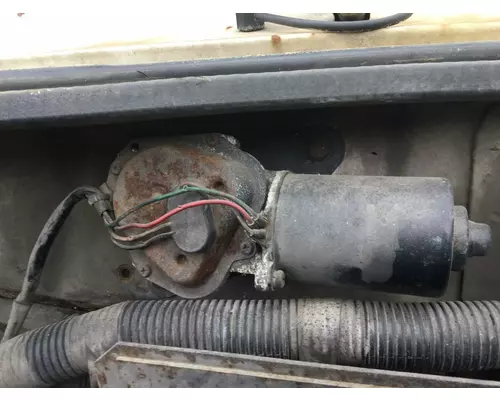 International 8100 Wiper Motor, Windshield