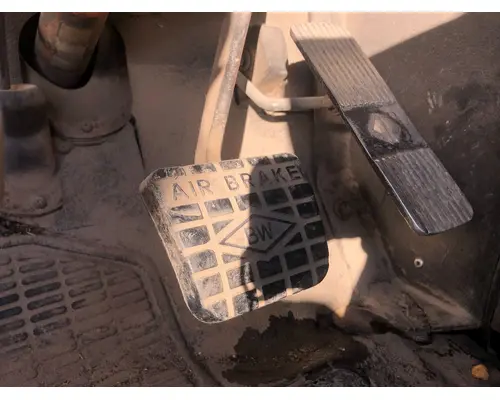 International 8200 Body, Misc. Parts