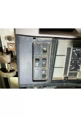 International 8200 Dash Assembly