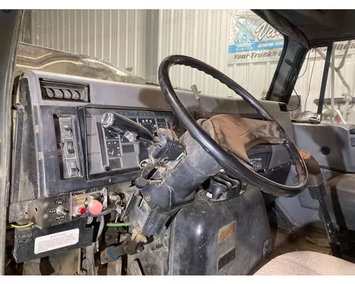 International 8200 Dash Assembly