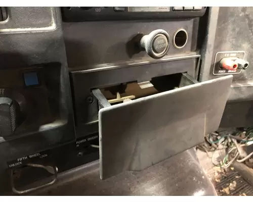 International 8200 Dash Panel