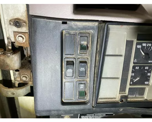 International 8200 Dash Panel