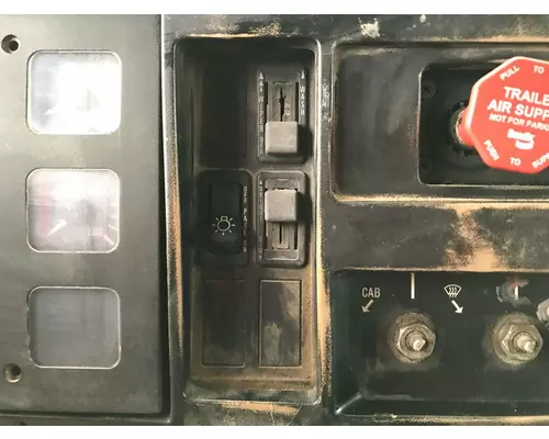 International 8200 Dash Panel