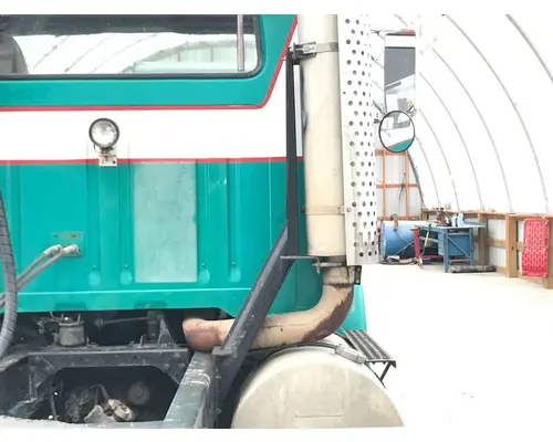 International 8200 Exhaust Assembly
