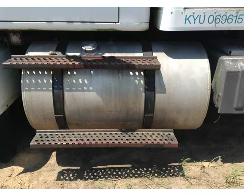 International 8200 Fuel Tank