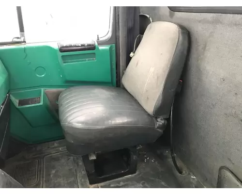 Seat, Front International 8200 Vander Haags Inc Cb