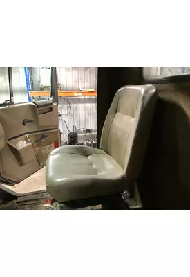 International 8200 Seat (non-Suspension)