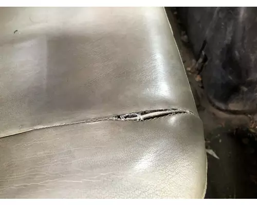 International 8200 Seat (non-Suspension)
