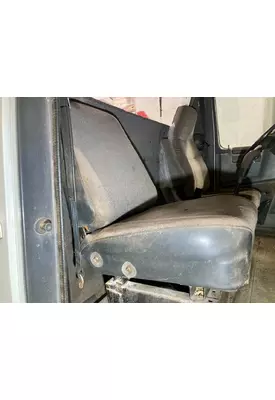 International 8200 Seat (non-Suspension)