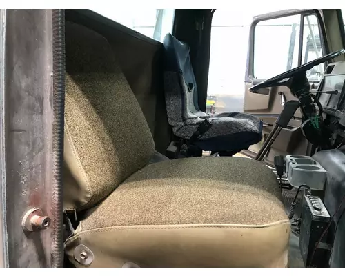 International 8200 Seat (non-Suspension)