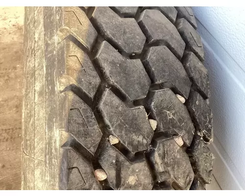 International 8200 Tires