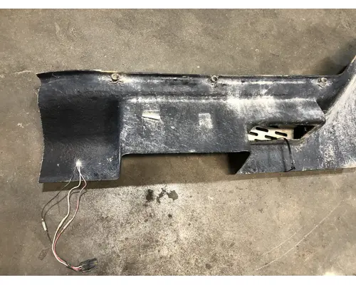 International 8300 Fairing (Side)