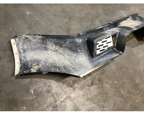 International 8300 Fairing (Side)