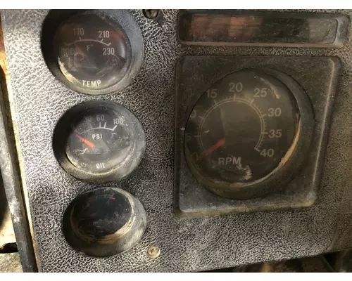 International 8300 Instrument Cluster