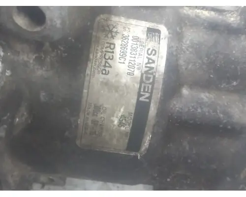 Air Conditioner Compressor INTERNATIONAL 8600 Truck Salvage International Inc