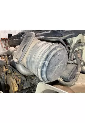 International 8600 Air Cleaner