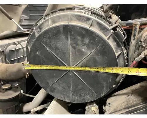 International 8600 Air Cleaner