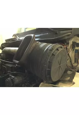 International 8600 Air Cleaner