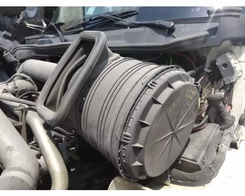 Air Cleaner INTERNATIONAL 8600 LKQ Thompson Motors - Wykoff