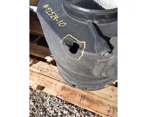 International 8600 Air Cleaner