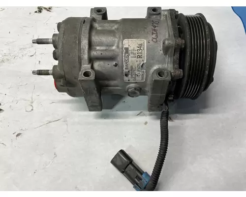 International 8600 Air Conditioner Compressor