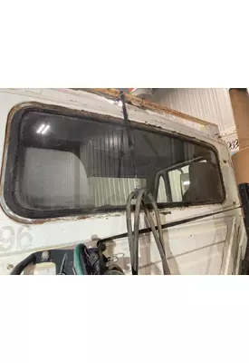 International 8600 Back Glass