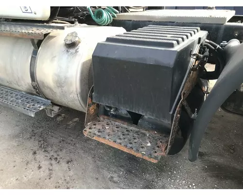 International 8600 Battery Box