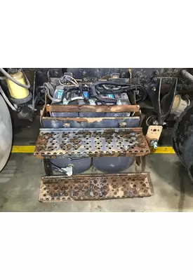 International 8600 Battery Box