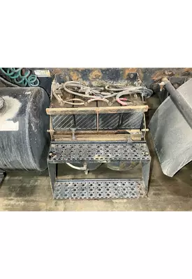 International 8600 Battery Box