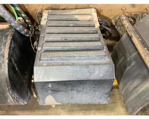 International 8600 Battery Box