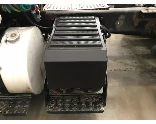 International 8600 Battery Box