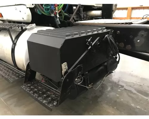 International 8600 Battery Box