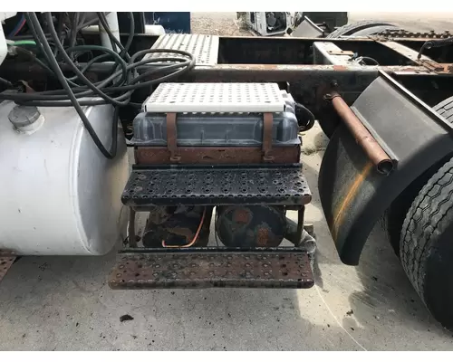 International 8600 Battery Box