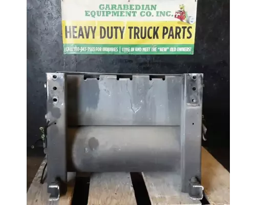 International 8600 Battery Box