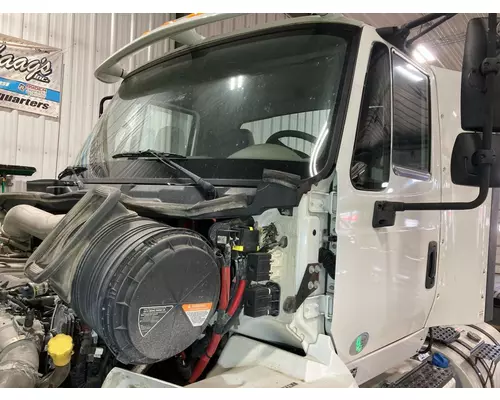 Cab INTERNATIONAL 8600 Vander Haags Inc Sf