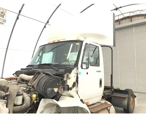 Cab INTERNATIONAL 8600 Vander Haags Inc Cb