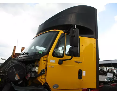 Cab INTERNATIONAL 8600 LKQ Heavy Truck - Tampa