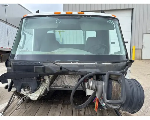 Cab INTERNATIONAL 8600 K &amp; R Truck Sales, Inc.