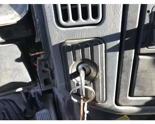 International 8600 Dash Assembly